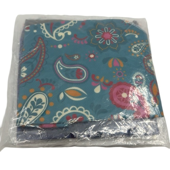 Masksteria‎ Kids Paisley Set: 4 Multi-Use Neck Gaiter Face Scarf Mask - Picture 3 of 3
